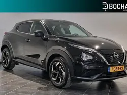 Zwart, metallic lak Gebruikt 2023 Nissan Juke N-Connecta SUV | € 25.400 (Eerlijke prijs)