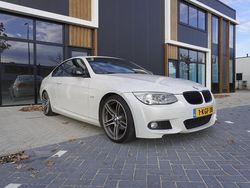 Wit Gebruikt 2013 BMW 320 M Sport Coupé | € 14.500 (Duur)