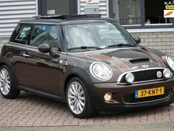 Bruin, metallic lak Gebruikt 2010 Mini Cooper S Hatchback | € 6.850 (Eerlijke prijs)