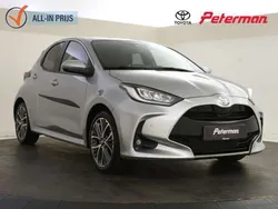 Zilver, metallic lak Gebruikt 2025 Toyota Yaris Hybrid Executive Hatchback | € 29.899 (Super prijs)