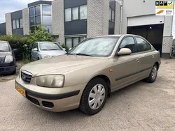 Bruin Gebruikt 2003 Hyundai Elantra GLS Sedan | € 1.150