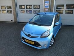 Blauw Gebruikt 2014 Toyota Aygo Hatchback | € 6.950 (Super prijs)