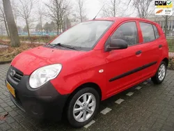 Rood Gebruikt 2010 Kia Picanto Hatchback | € 2.450 (Goede deal)