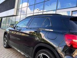 Zwart Gebruikt 2017 Mercedes GLA200 Business SUV | € 20.599 (Eerlijke prijs)
