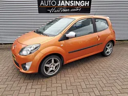 Oranje Gebruikt 2008 Renault Twingo Dynamique Hatchback | € 2.445 (Eerlijke prijs)