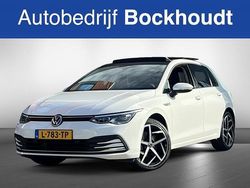 Wit Gebruikt 2020 VW Golf VIII Style Hatchback | € 20.900 (Eerlijke prijs)