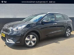 Zwart, metallic lak Gebruikt 2018 Kia Niro SUV | € 16.399 (Eerlijke prijs)