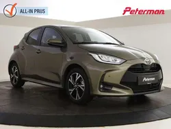 , metallic lak Gebruikt 2025 Toyota Yaris Hybrid Style Hatchback | € 26.899 (Eerlijke prijs)