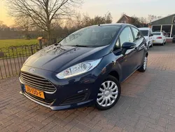 Blauw Gebruikt 2016 Ford Fiesta Hatchback | € 7.450 (Goede deal)