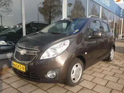 Bruin Gebruikt 2011 Chevrolet Spark LS Hatchback | € 2.500 (Eerlijke prijs)