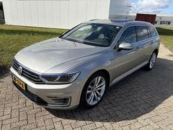 Grijs Gebruikt 2015 VW Passat Highline Stationwagen | € 15.654