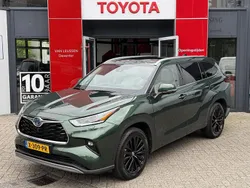 Groen Gebruikt 2024 Toyota Highlander Premium SUV | € 71.400 (Goede deal)