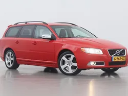 Rood Gebruikt 2011 Volvo V70 R-Design Stationwagen | € 17.900 (Duur)