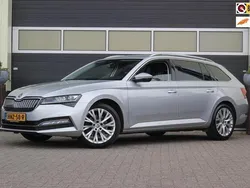 Grijs Gebruikt 2021 Skoda Superb Business Line Stationwagen | € 24.900 (Super prijs)