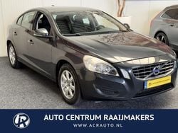 Grijs, metallic lak Gebruikt 2012 Volvo S60 Kinetic Sedan | € 9.440