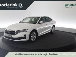 Wit Gebruikt 2024 Skoda Octavia Business Line Hatchback | € 33.450 (Duur)