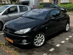 Zwart Gebruikt 2005 Peugeot 206 CC Cabriolet | € 1.500 (Eerlijke prijs)