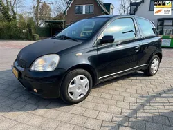 Zwart Gebruikt 2005 Toyota Yaris Hatchback | € 2.399 (Eerlijke prijs)