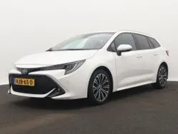 Wit Gebruikt 2019 Toyota Corolla Limited Stationwagen | € 22.445 (Eerlijke prijs)