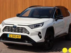 Wit, metallic lak Gebruikt 2019 Toyota RAV4 Hybrid SUV | € 33.940 (Iets duurder)
