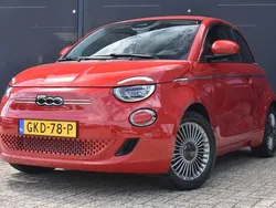 Rood Gebruikt 2024 Fiat 500e Comfort Hatchback | € 23.900 (Iets duurder)