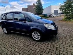 Blauw Gebruikt 2010 Opel Zafira Selection MPV | € 4.750 (Iets duurder)