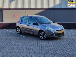 Grijs Gebruikt 2010 Renault Clio II Hatchback | € 2.999 (Eerlijke prijs)