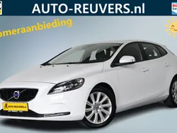 Wit Gebruikt 2015 Volvo V40 Momentum Stationwagen | € 14.900 (Duur)