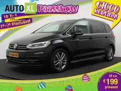 Zwart, metallic lak Gebruikt 2020 VW Touran R-line MPV | € 27.940 (Iets duurder)