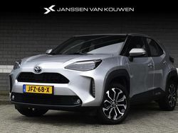 Grijs Gebruikt 2022 Toyota Yaris Cross SUV | € 24.885 (Eerlijke prijs)