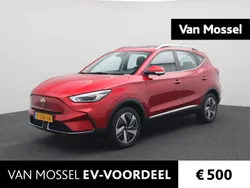 Rood Gebruikt 2023 MG ZS Luxury Sedan | € 21.444 (Eerlijke prijs)