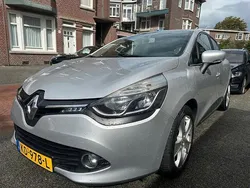 Grijs Gebruikt 2015 Renault Clio IV Dynamique Hatchback | € 5.950 (Eerlijke prijs)