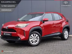 Rood Gebruikt 2024 Toyota Yaris Cross Active SUV | € 28.995 (Eerlijke prijs)