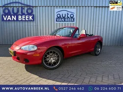 Rood, metallic lak Gebruikt 2004 Mazda MX5 Dynamic Cabriolet | € 9.950 (Eerlijke prijs)