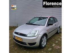 Grijs Gebruikt 2003 Ford Fiesta Hatchback | € 1.895 (Eerlijke prijs)