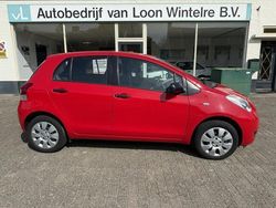 Rood Gebruikt 2010 Toyota Yaris Hatchback | € 4.950 (Eerlijke prijs)
