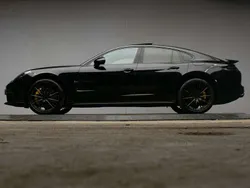 Zwart Gebruikt 2017 Porsche Panamera Sport Sedan | € 54.945 (Eerlijke prijs)
