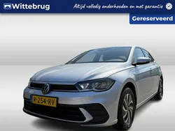 Grijs Gebruikt 2022 VW Polo Life Hatchback | € 18.450 (Eerlijke prijs)