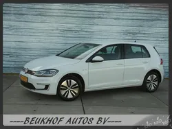 Wit Gebruikt 2018 VW e-Golf Hatchback | € 11.750 (Eerlijke prijs)