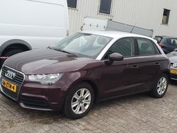 Rood Gebruikt 2013 Audi A1 Sportback Attraction Hatchback | € 7.999 (Eerlijke prijs)