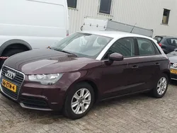 Rood Gebruikt 2013 Audi A1 Sportback Attraction Hatchback | € 8.499 (Eerlijke prijs)