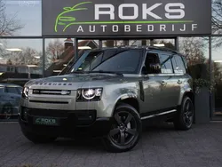 Groen Gebruikt 2024 Land Rover Defender Black Edition SUV | € 98.850 (Eerlijke prijs)