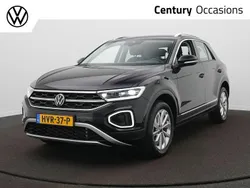 Zwart Gebruikt 2024 VW T-Roc Style SUV | € 34.995 (Eerlijke prijs)
