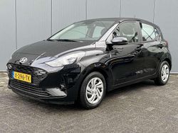Zwart Gebruikt 2024 Hyundai i10 Comfort Hatchback | € 15.400 (Eerlijke prijs)