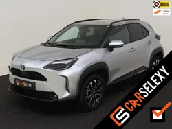 Grijs Gebruikt 2023 Toyota Yaris Cross SUV | € 28.990 (Eerlijke prijs)