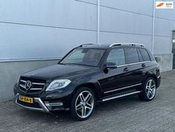 Zwart (metallic) Gebruikt 2014 Mercedes GLK350 AMG SUV | € 17.999