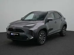 Grijs, metallic lak Nieuw 2025 Toyota Yaris Cross Active SUV | € 33.950 (Iets duurder)