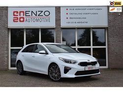 Wit Gebruikt 2022 Kia Ceed Hatchback | € 17.995 (Eerlijke prijs)