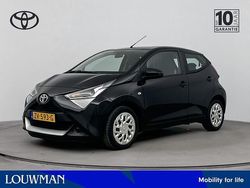 Zwart Gebruikt 2019 Toyota Aygo X-play Hatchback | € 11.650 (Eerlijke prijs)