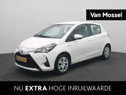 Wit Gebruikt 2020 Toyota Yaris Hybrid Active Hatchback | € 16.940 (Eerlijke prijs)
